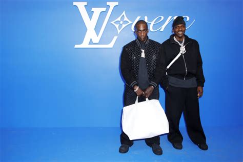 clipse louis vuitton|Clipse Premiere Song During Louis Vuitton Fashion Show in .